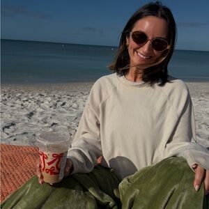 Meet your Posher, Dev